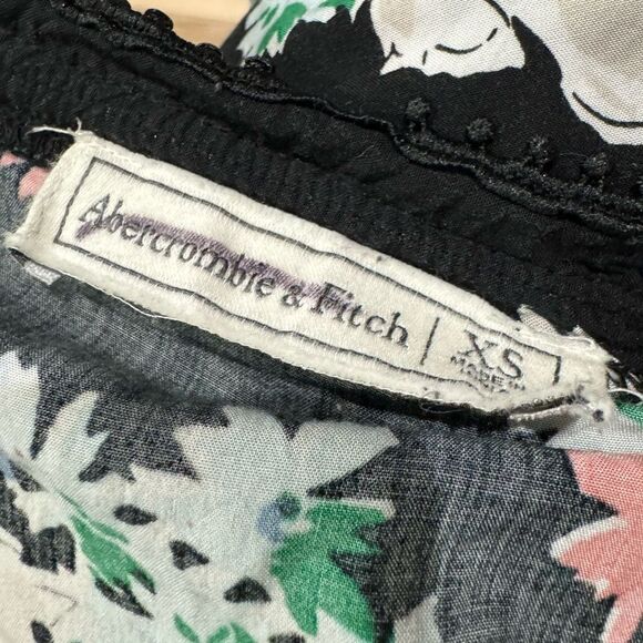 Abercrombie and Fitch Floral One Piece Romper Women’s XS - Picture 4 of 4
